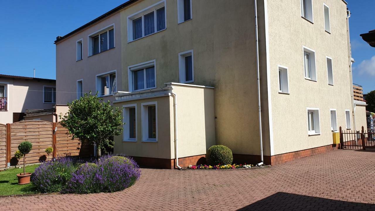 Adania Apartment Гжибово Екстериор снимка